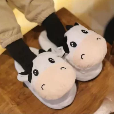 Zapatillas de felpa de vaca para niño y niña, zapatos cálidos de algodón con boca abierta, bonitos y divertidos dibujos animados, Kawaii, regalo, invierno, 2023