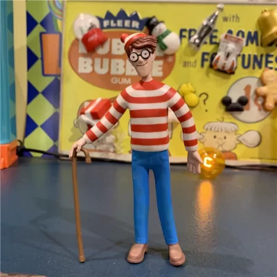 Figuras de Waldo de Why para niños, accesorios de adornos, juguete de colección